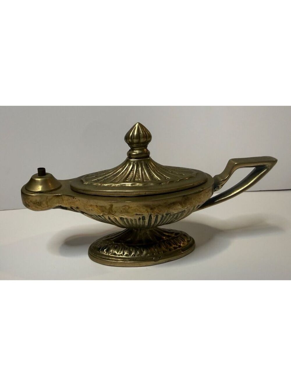 Vintage GATCO Solid Brass Aladdin Genie Oil Lamp Made in Taiwan 9”